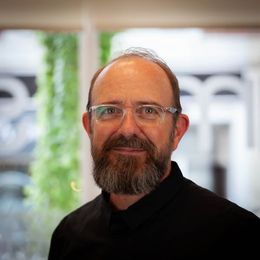 stuart-headshot